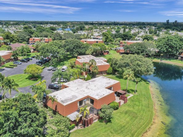 11884 SW 12th Pl 11884, Davie FL 33325