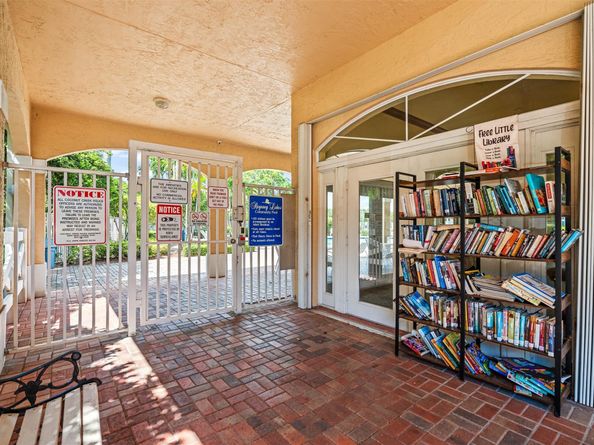 5309 Eagle Cay Ct, Coconut Creek FL 33073