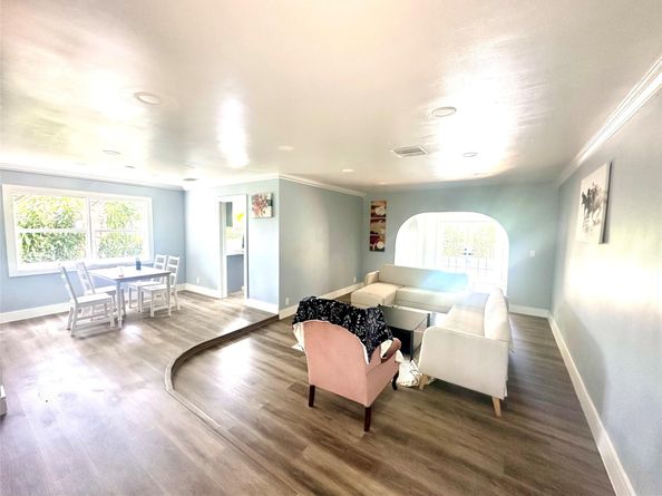 6921 SW 8TH St, North Lauderdale FL 33068