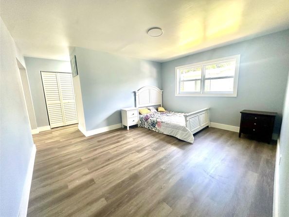 6921 SW 8TH St, North Lauderdale FL 33068