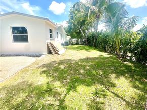 6921 SW 8TH St, North Lauderdale FL 33068