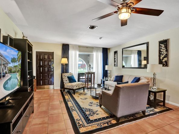 1866 NE 33rd St, Oakland Park FL 33306