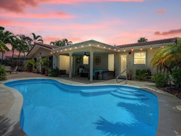 1866 NE 33rd St, Oakland Park FL 33306