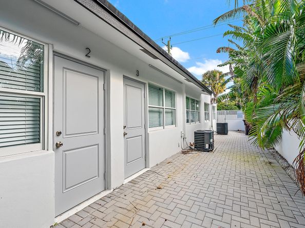 3808 Broadway, West Palm Beach FL 33407