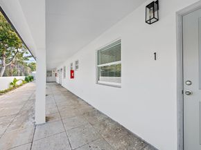 3808 Broadway, West Palm Beach FL 33407