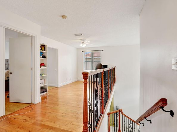 3385 Seabreeze Lane, Margate FL 33063