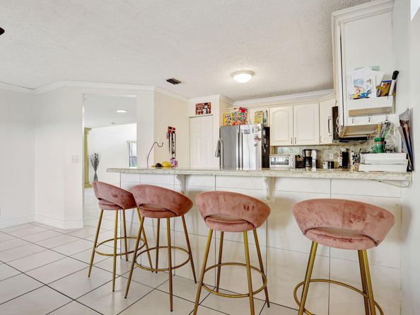 3385 Seabreeze Lane, Margate FL 33063