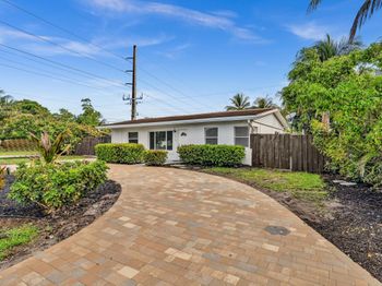 1513 NE 30th Ct