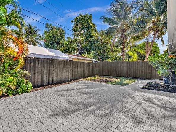 1513 NE 30th Ct, Pompano Beach FL 33064