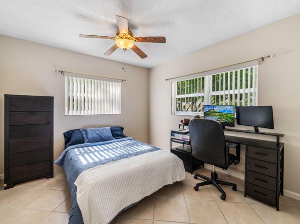 7360 NW 1st Street 208, Margate FL 33063