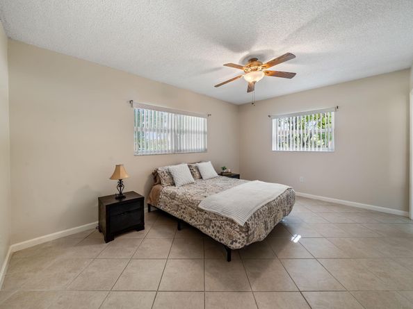 7360 NW 1st Street 208, Margate FL 33063