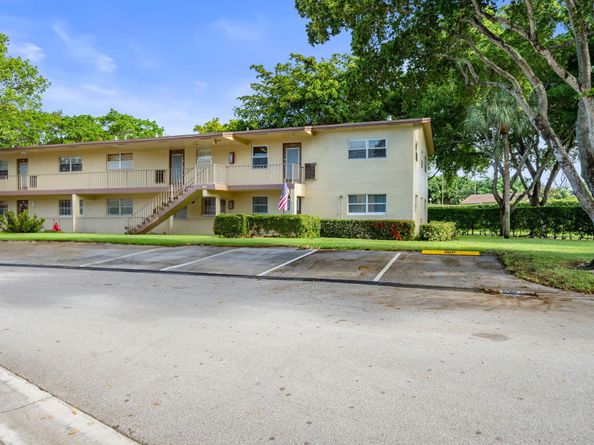 7360 NW 1st Street 208, Margate FL 33063