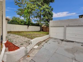 924 Mcintosh St, West Palm Beach FL 33405
