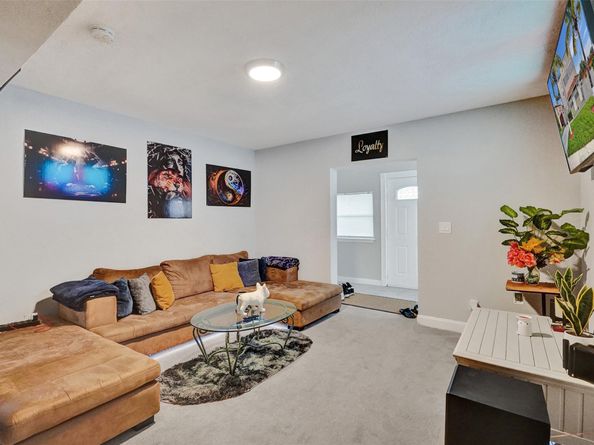 924 Mcintosh St, West Palm Beach FL 33405
