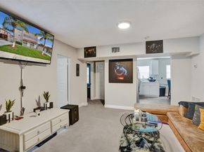 924 Mcintosh St, West Palm Beach FL 33405