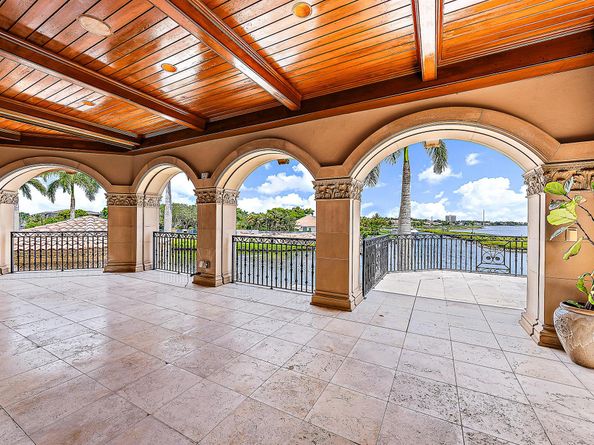 209 Commodore Drive, Jupiter FL 33477