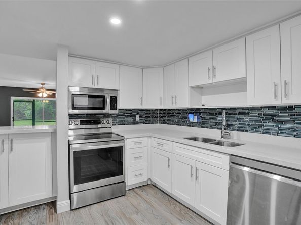 3100 Riverside Dr 109, Coral Springs FL 33065