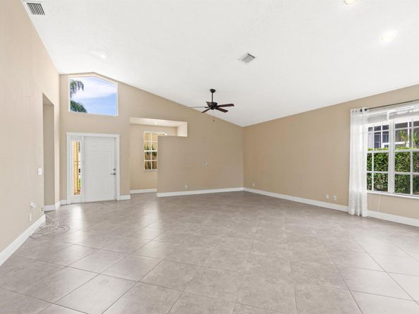 13917 Palm Grove Place, Palm Beach Gardens FL 33418