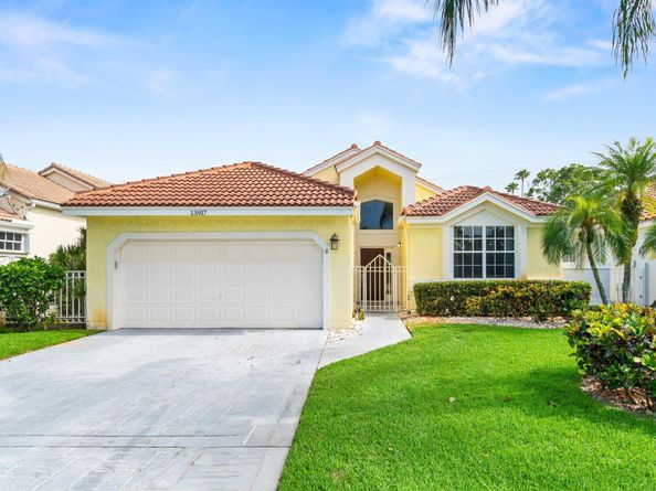 13917 Palm Grove Place, Palm Beach Gardens FL 33418