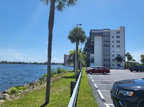 1075 NE Miami Gardens Dr 706, Miami FL 33179