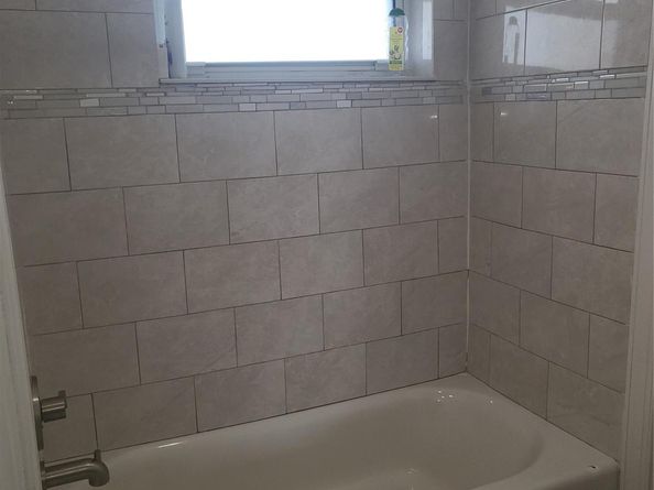 1075 NE Miami Gardens Dr 706, Miami FL 33179