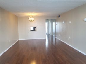 1075 NE Miami Gardens Dr 706, Miami FL 33179