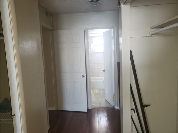 1075 NE Miami Gardens Dr 706, Miami FL 33179