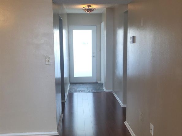 1075 NE Miami Gardens Dr 706, Miami FL 33179