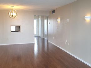 1075 NE Miami Gardens Dr 706, Miami FL 33179