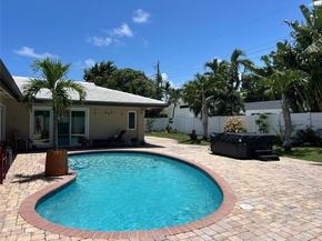 4131 Bayview Dr, Fort Lauderdale FL 33308