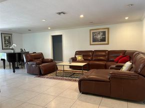 4131 Bayview Dr, Fort Lauderdale FL 33308