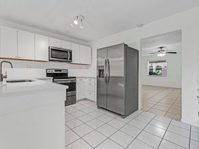 8160-8170 NW 40th St, Coral Springs FL 33065
