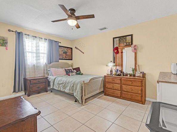 8160-8170 NW 40th St, Coral Springs FL 33065
