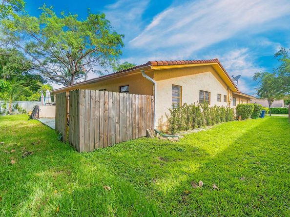 8160-8170 NW 40th St, Coral Springs FL 33065