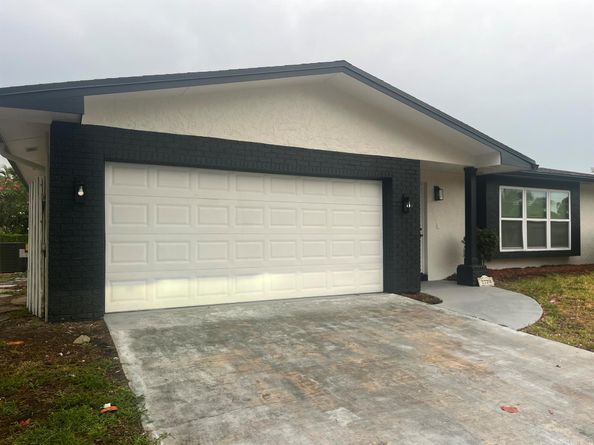 1720 SW 13th Street, Boca Raton FL 33486