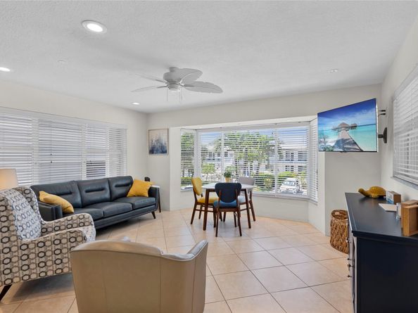 3216 SE 12th St 28, Pompano Beach FL 33062