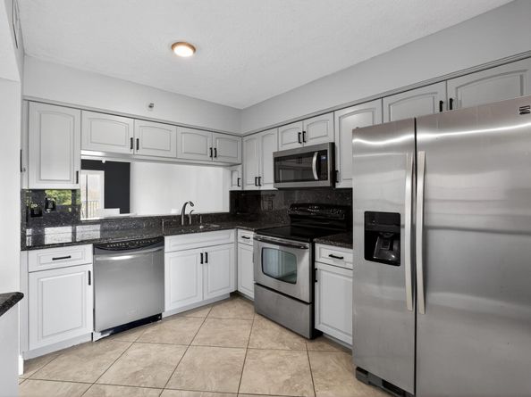 2206 S Cypress Bend Drive 401, Pompano Beach FL 33069