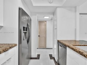 3800 N Hills Drive 312, Hollywood FL 33021
