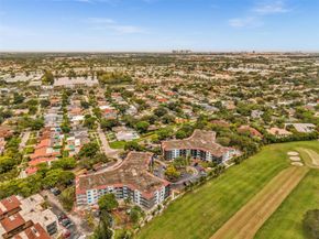3800 N Hills Drive 312, Hollywood FL 33021