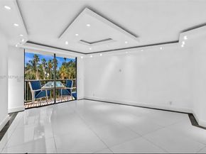 3800 N Hills Drive 312, Hollywood FL 33021