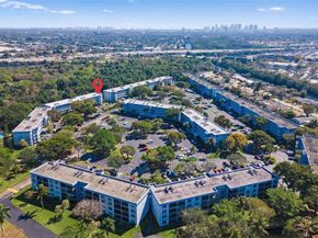 105 Royal Park Drive 2g, Oakland Park FL 33309