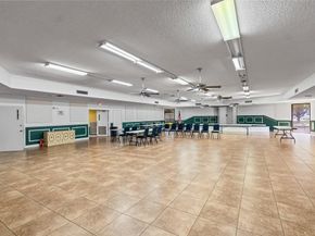 105 Royal Park Drive 2g, Oakland Park FL 33309