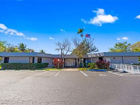 105 Royal Park Drive 2g, Oakland Park FL 33309