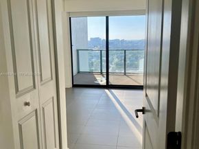 1600 NE 1st Avenue 1711, Miami FL 33132