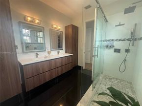 6923 Julia Gardens Drive, Coconut Creek FL 33073