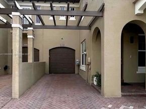 6923 Julia Gardens Drive, Coconut Creek FL 33073