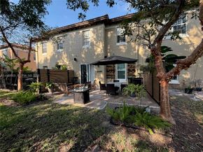 6923 Julia Gardens Drive, Coconut Creek FL 33073