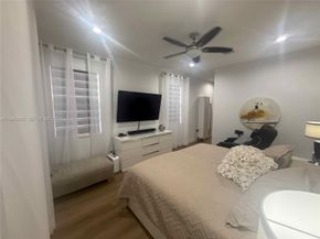 6923 Julia Gardens Drive, Coconut Creek FL 33073