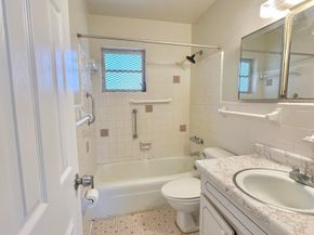 728 Ridge Road 31, Lantana FL 33462