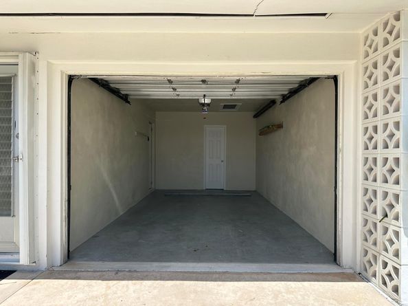 728 Ridge Road 31, Lantana FL 33462